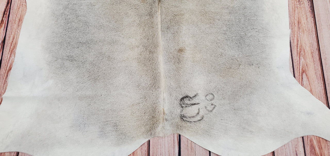 Explore the finest cowhide rugs in Canada! Shop unique patterns and quality craftsmanship at Cowhide Canada.