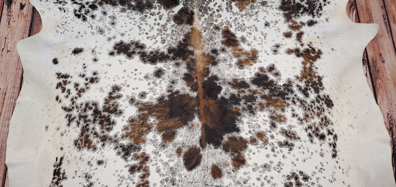 Salt Pepper Tricolor Cowhide Rug 7ft x 6.5ft