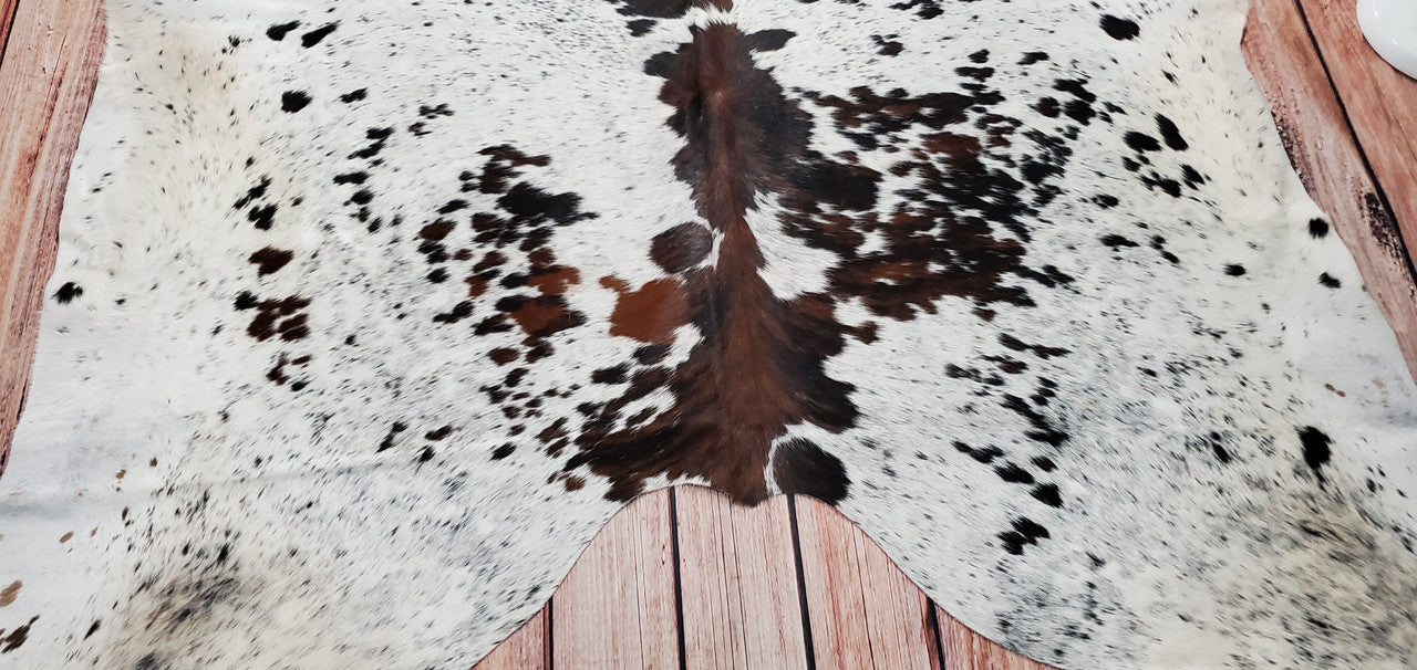 This cowhide rugs Canada are perfect for entertaining or unwinding alone.