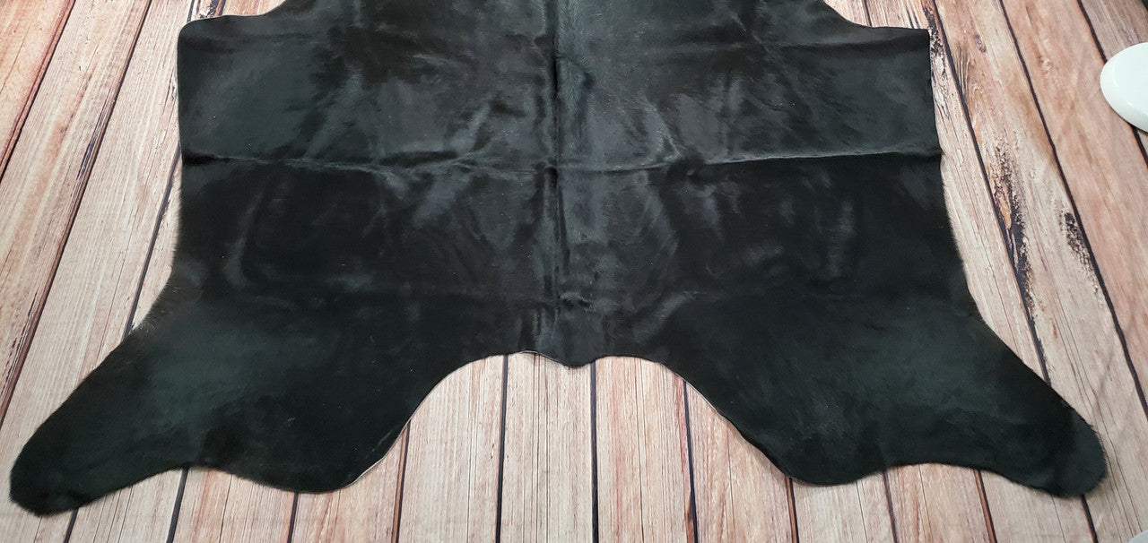 All our cowhide rugs are hand picked from Brazil and individually selected for its unique and exotic pattern.