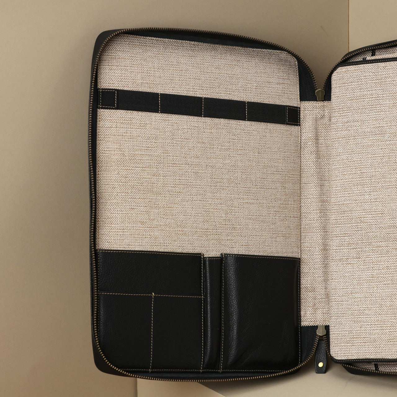 Leather portfolio case for laptop zippered