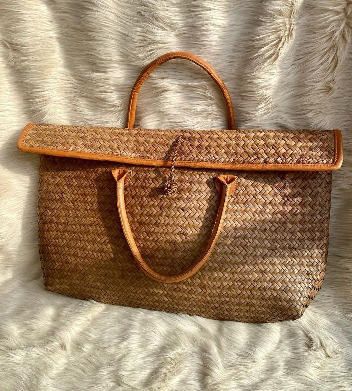 Whether you're going to a music festival, food festival, or outdoor market, a rattan bag will fit right in with the laid-back atmosphere.