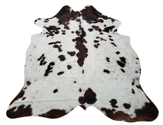 This stunning spotted cowhide rug in a beautiful spotted pattern adds a sophisticated and simple look to any room's decor. Its soft and luxurious. 