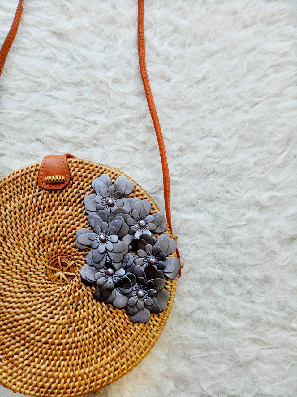 Flores Round Bag With Handmade Leather flowers