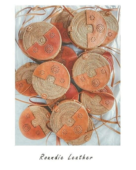 Women Boho Round Rattan Crossbody Bag