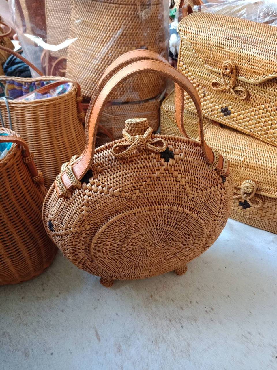 Round Rattan Bag With Handle – Decor Hut - Main Image