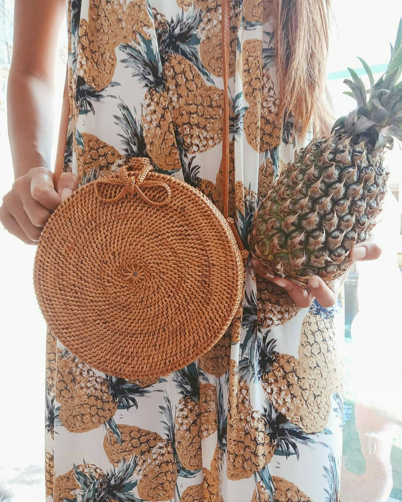 You have spotted right place for rattan bags online, we have largest selections of straw and rattan purses.