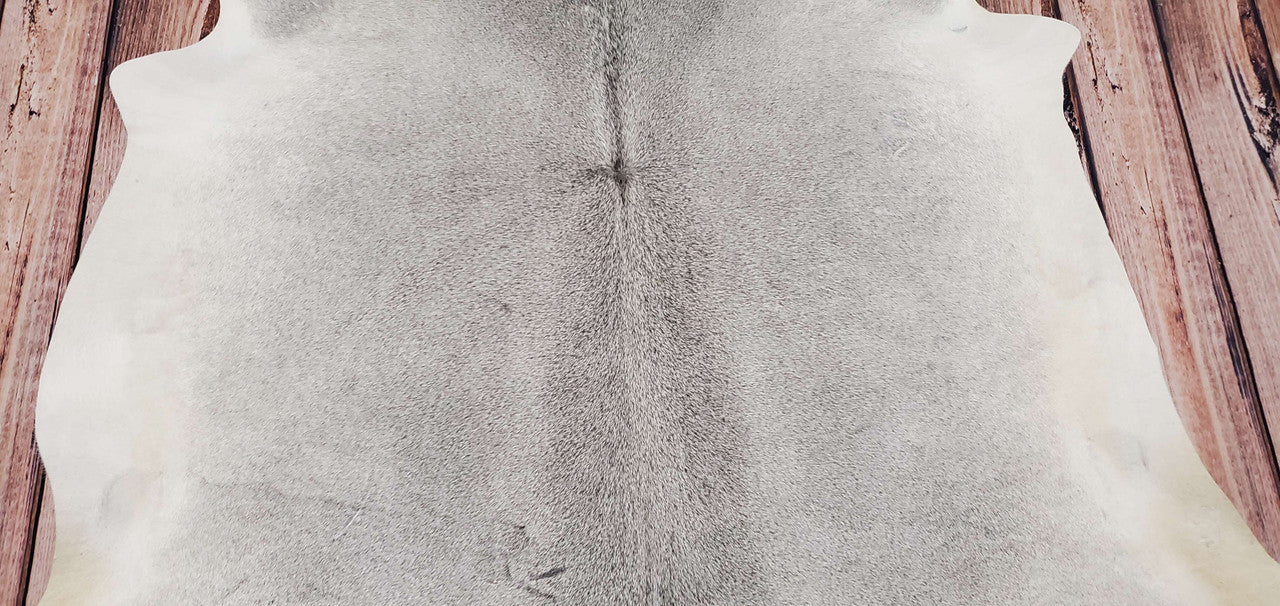 Cowhide rugs are durable and easy to care for, making them ideal for high-traffic areas like living rooms and bedrooms. When shopping for a cowhide rug in Canada, be sure to select one that has been treated for stain resistance.