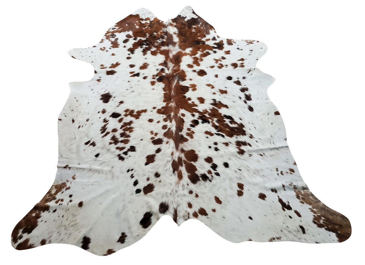 Keep the boring vibes at the bay and buy this medium cowhide rug in a beautiful salt and pepper pattern, it will be great for any space either modern or oldy.