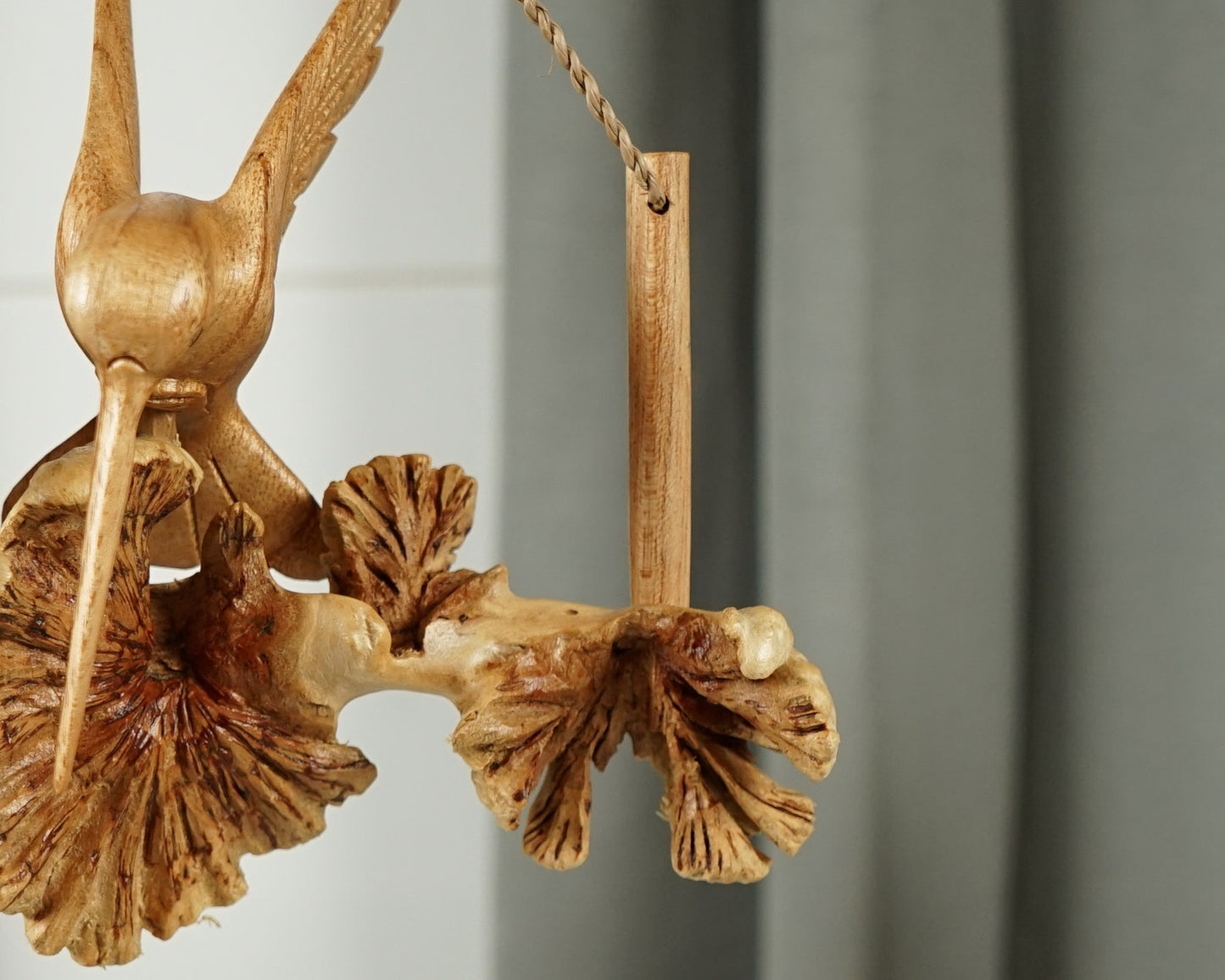 Wooden Art Home Decor Handing Hummingbirds