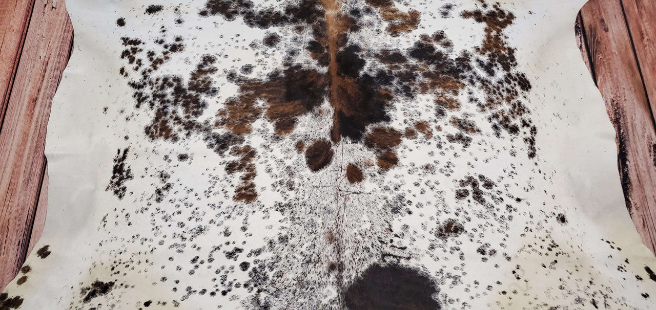 This unique salt and pepper cowhide rug is perfect for high traffic area and is completely natural. 
