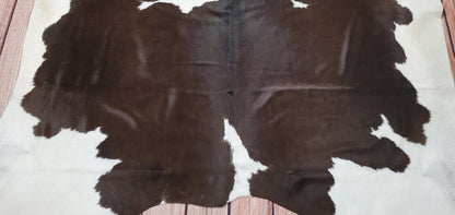Add a timeless, farm-style look to any room with a cowhide rug! Super soft and smooth, they're trending in 2023 - plus get free shipping in Canada. 