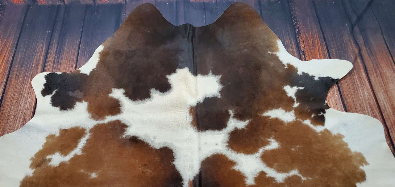 Brazilian Cowhide Rug Tricolor Reddish Brown 6.6ft x 5.6ft