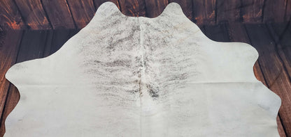 These natural cowhide rugs are the best ones in Canada