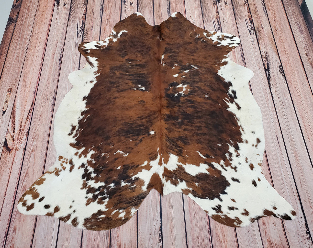 Design is breathtakingly beautiful for living room, I will really appreciate a review after your purchase, each oversize cowhide rug is handpicked