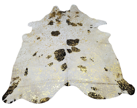 Metallic cowhide rugs will bring the mid century modern touch in your space, a perfect inspiration for the winters. 