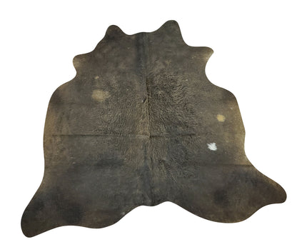 If you’re going for a coastal look, this small cowhide rug Canada is an excellent option. 