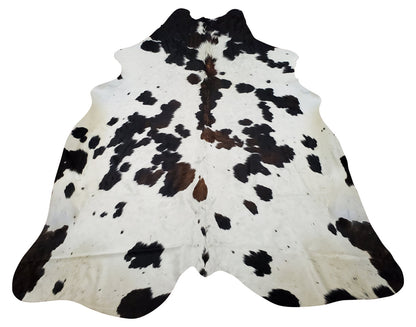 A perfectly coordinated room needs this extra large cowhide rug, the speckled or spotted pattern is the natures flamboyant, it is very soft and comes with silky touch.