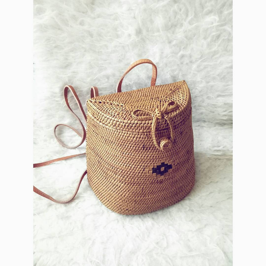 rattan rattan handbag
