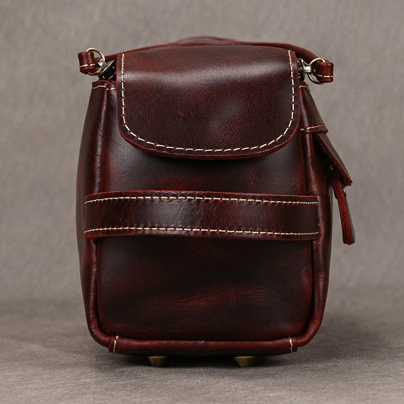 Men's Leather Wash Bag in Dark Brown Top-Grain Cowhide
