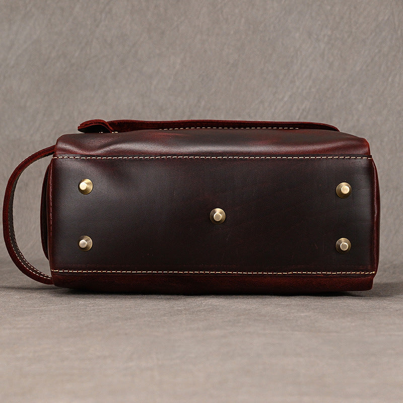 Men's Leather Wash Bag in Dark Brown Top-Grain Cowhide
