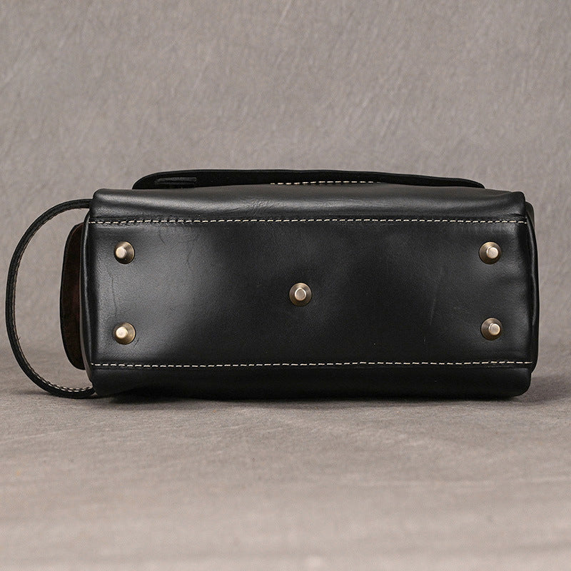 Leather Dopp Kit for Men in Black Top-Grain Cowhide