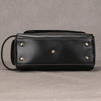 Leather Dopp Kit for Men in Black Top-Grain Cowhide