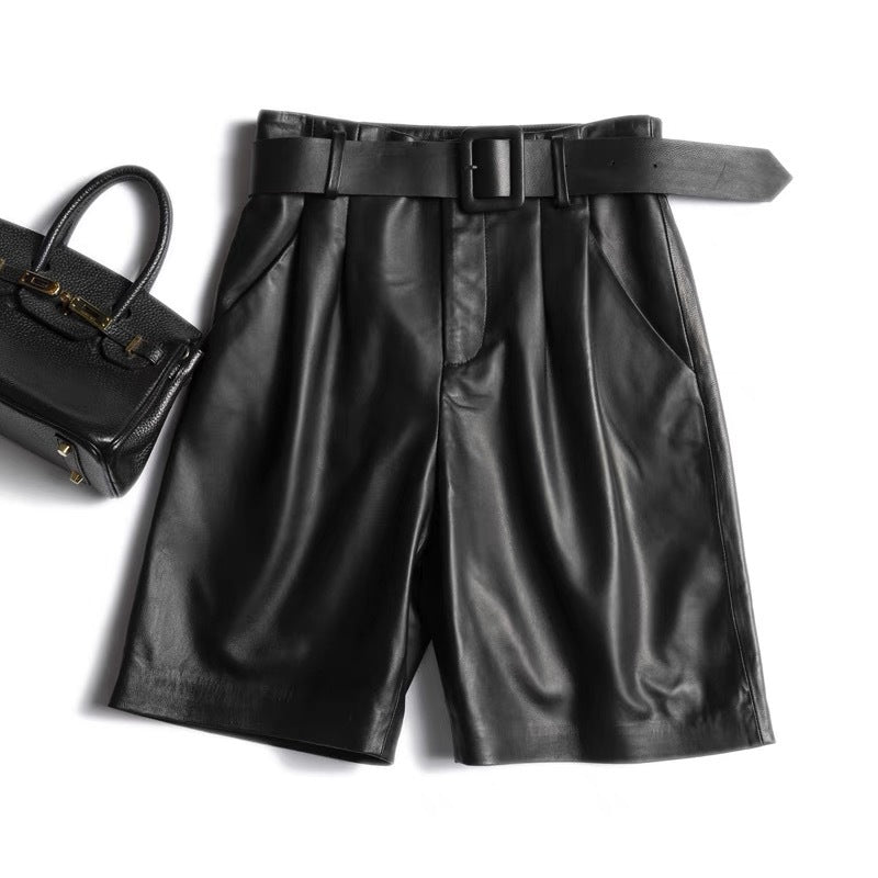 Genuine leather bermuda shorts witH belt