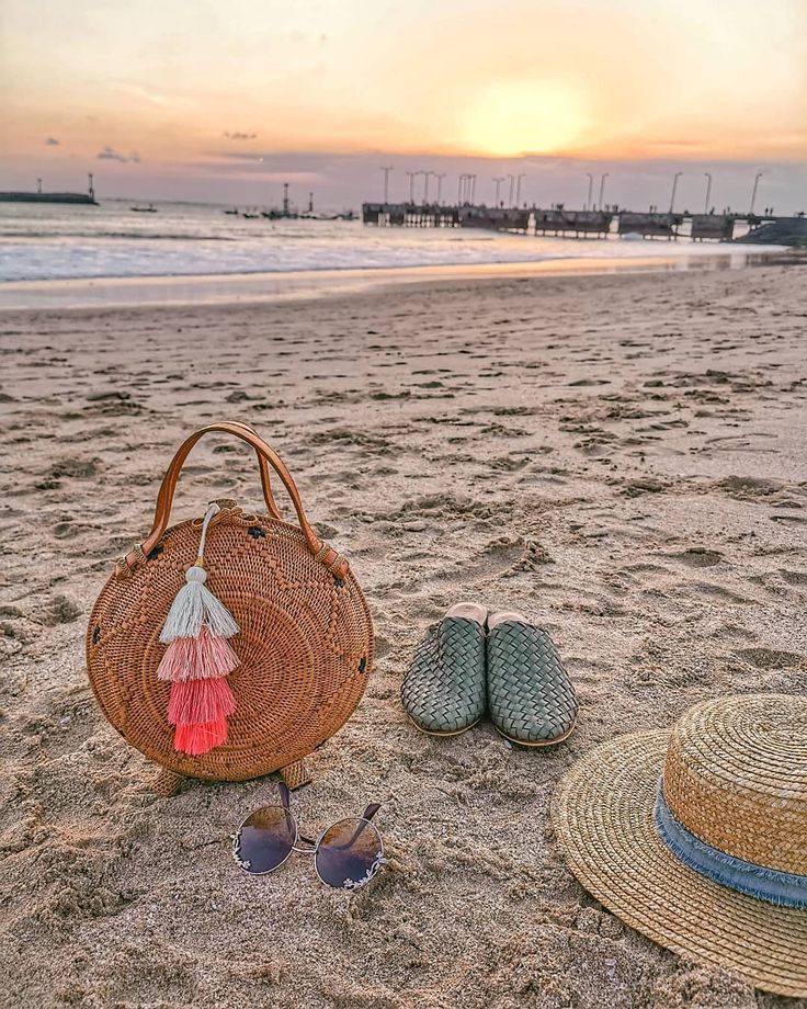 Round Rattan Bag With Handles