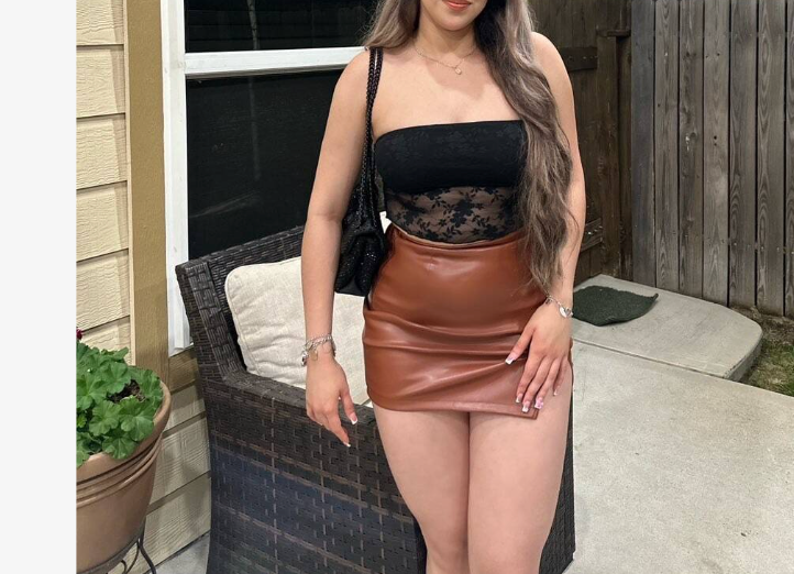 chocolate brown leather mini skirt looks