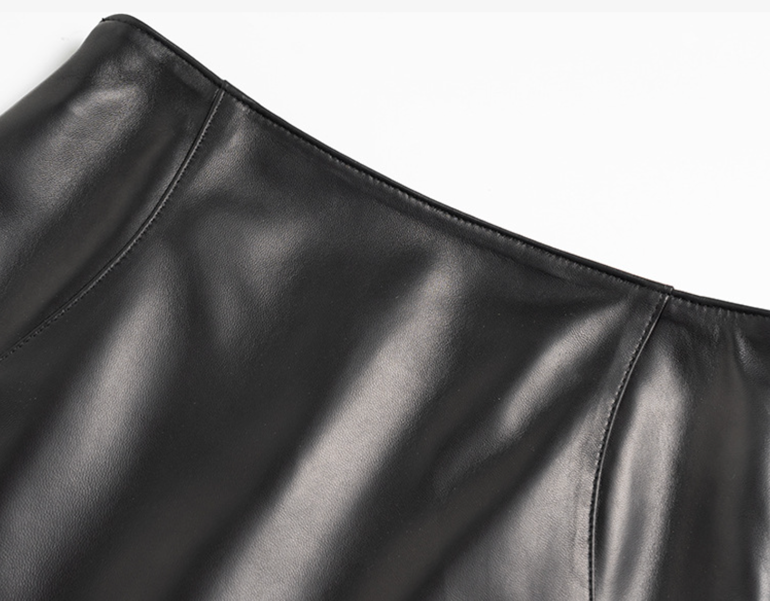 Women's black genuine leather mini skirt