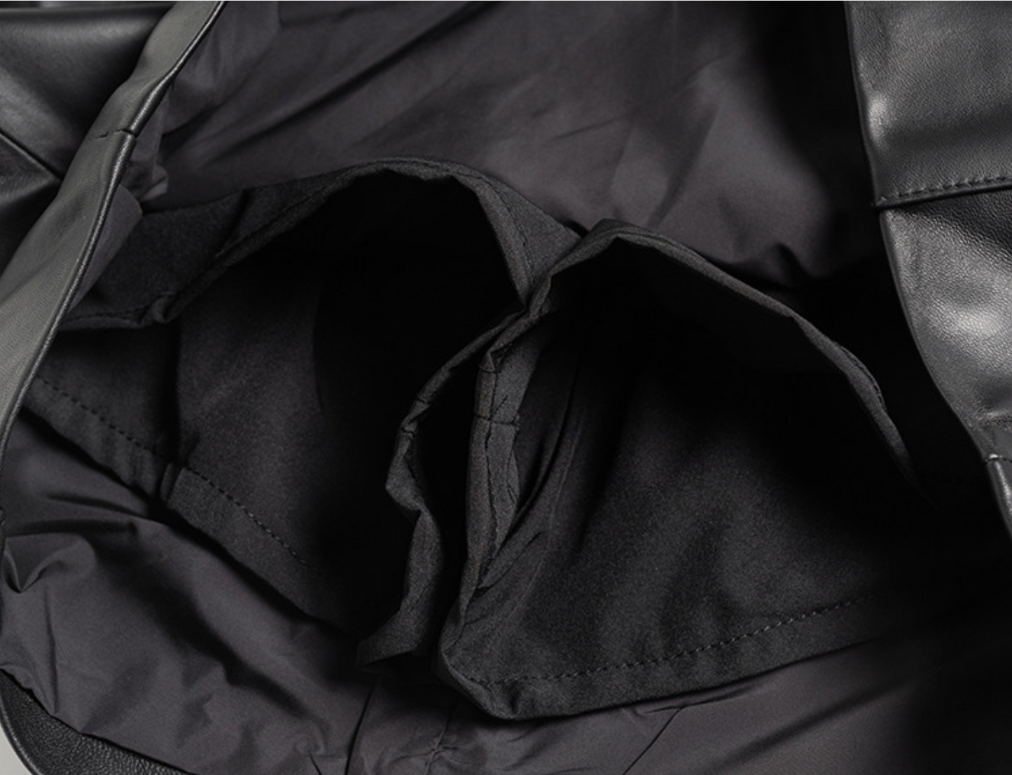 Women's black genuine leather mini skirt