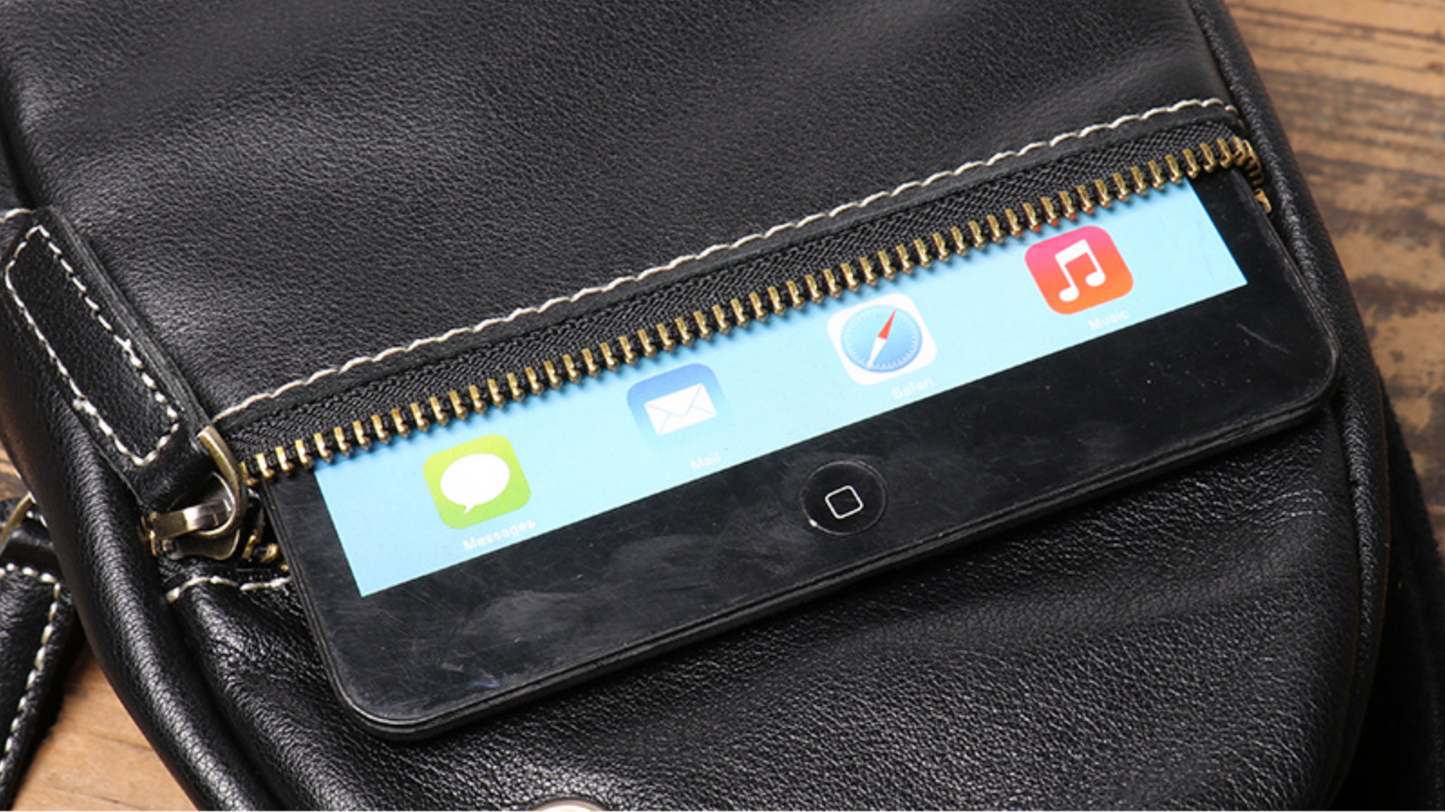 Men’s cowhide leather crossbody sling bag with usb port