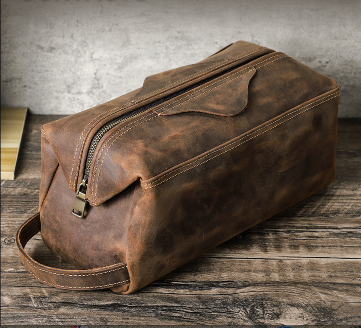 Large Leather Toiletry Bag in Distressed Brown for Travel