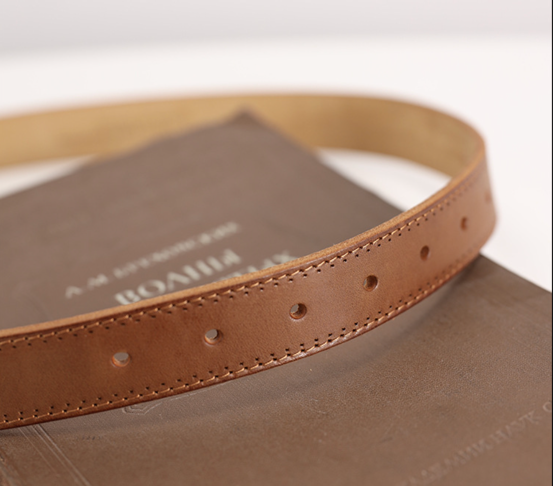 Women’s Brown Leather Belt in Top-Grain Cowhide with Pin Buckle