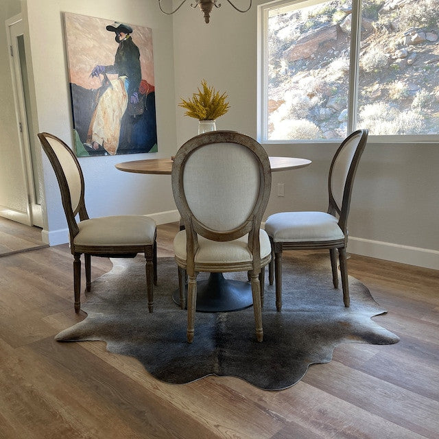 Add a luxurious, modern touch to your home decor with large cowhide rugs. Shop our selection of high-quality rugs and add an element of style to any room.