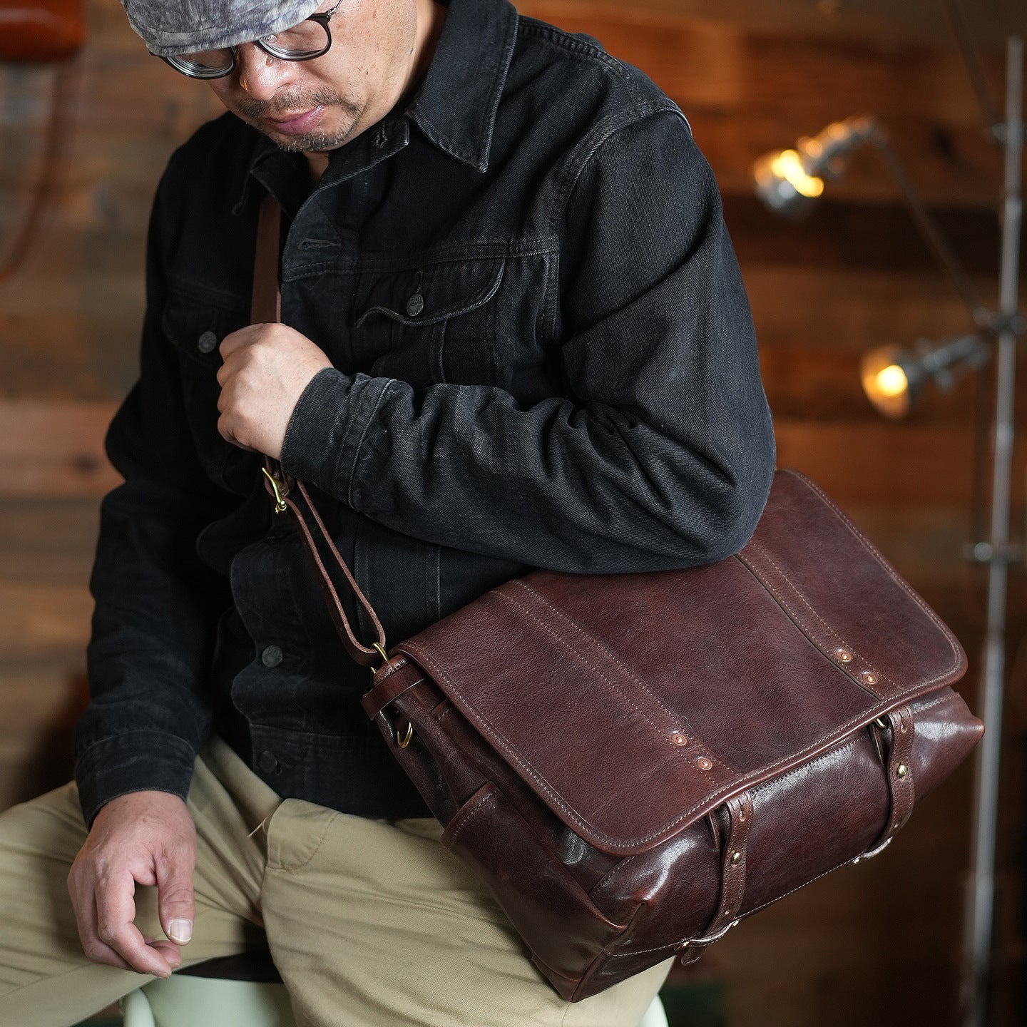 Vintage Full-Grain Cowhide Business Satchel for Men