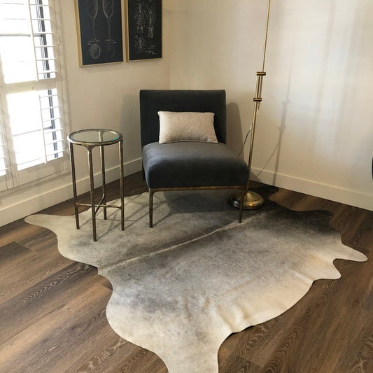 This natural small grey cowhide rug will look stunning on hardwood floors, the unique and soft pattern does the magic